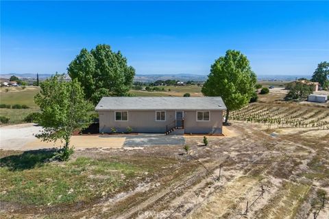 Tiny photo for 5720 Serrano, Paso Robles, CA 93446 (MLS # NS26083065)