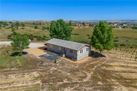 Tiny photo for 5720 Vista Serrano Way Way, Paso Robles, CA 93446 (MLS # NS26083065)