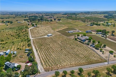 Tiny photo for 5720 Vista Serrano Way Way, Paso Robles, CA 93446 (MLS # NS26083065)