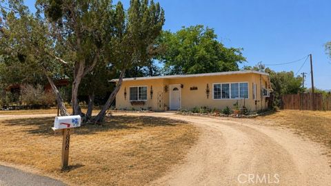 Photo of 7888 Fox Trail TRL, Yucca Valley, CA 92284 (MLS # SR26116632)