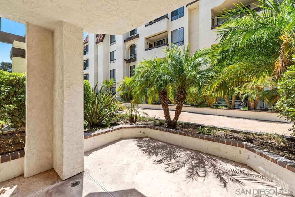 5895 FRIARS RD 5116