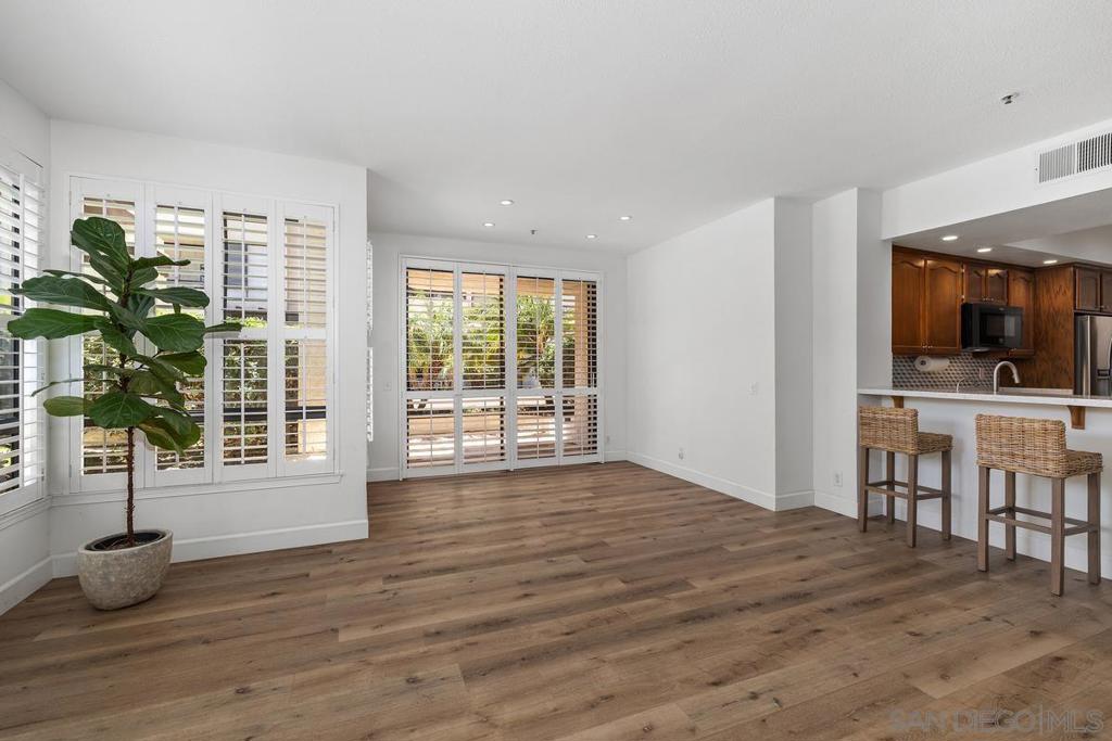 5895 FRIARS RD 5116