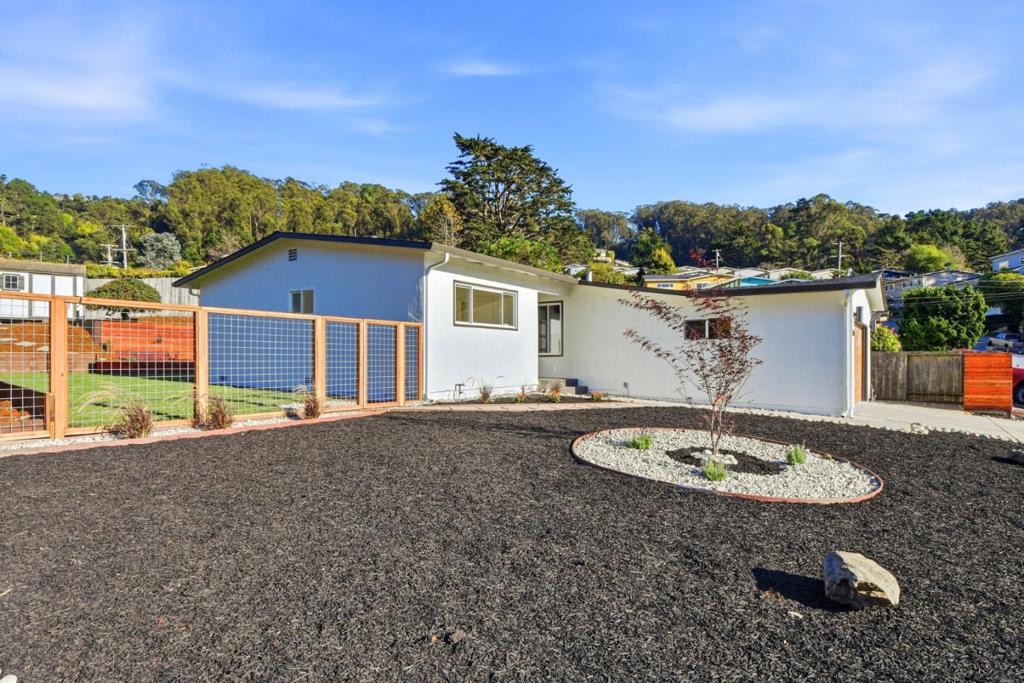 1005 Granada Drive