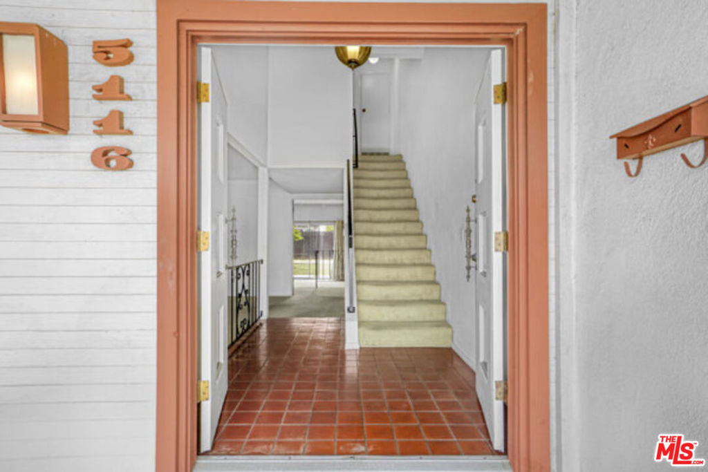 5116 Lindblade Drive