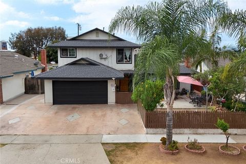 Photo of 24612 Jutewood Pl, Lake Forest, CA 92630 (MLS # PW25229529)