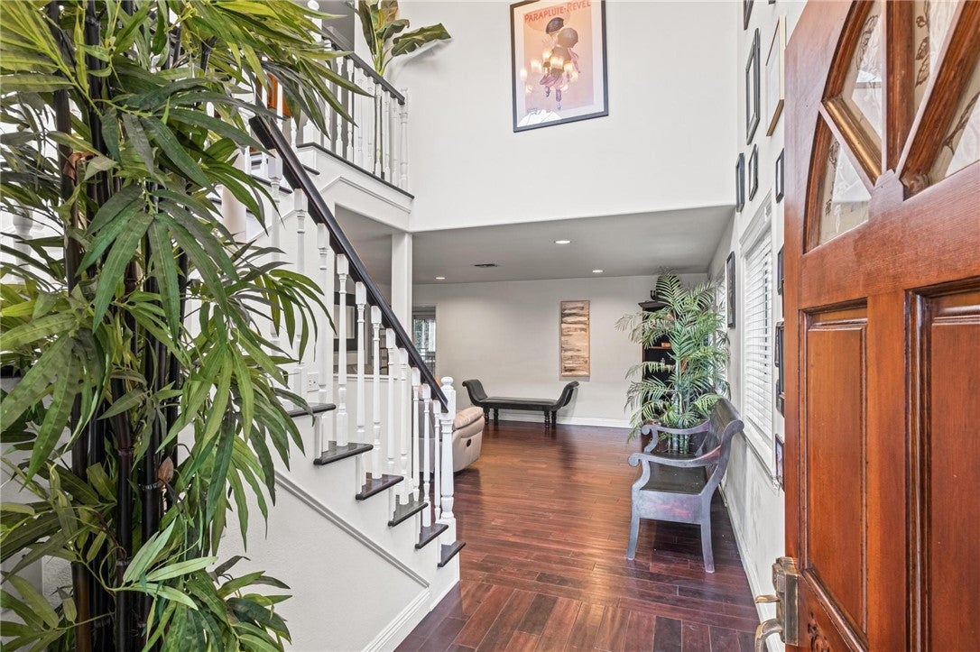 5048 W 121st Street, Hawthorne CA 90250