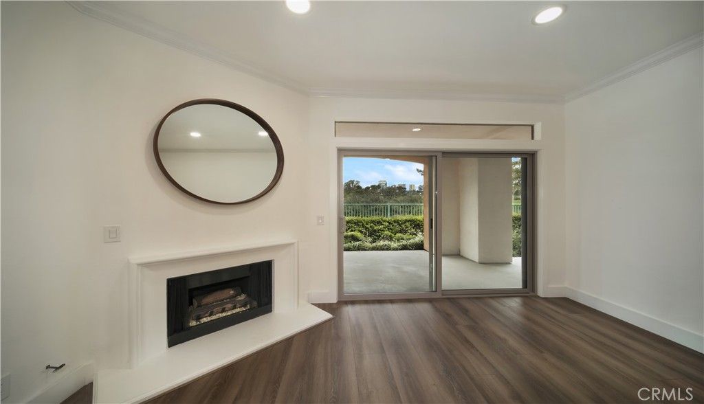 Photo of 320 Villa Point Dr, Newport Beach, CA 92660 (MLS # LG26071448)