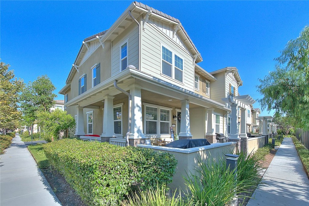 Wonderful Lennar built 4 bedroom 3 & 1/2 bathroom END unit property located in the desirable community of the Preserve. A well planned floorplan enjoys a "Great Room" design with oversized living, kitchen and generously sized dining area. Upgraded with attractive vinyl plank waterproof flooring in the bathrooms and entertaining spaces of the home including the stairwell. Kitchen shows light and bright with white cabinetry, upgraded white subway tile backsplash, granite counters, recessed lighting and stainless steel appliances. A large center island offers bar-top dining and a spacious area to serve and prepare meals. There is also generous amounts of storage as well. Downstairs bedroom is a JR primary with on-suite 3/4 bathroom, perfect for guests or in-laws. There is also a downstairs powder room for guests. Upstairs features a sizeable loft which could be used as home office, play room or den depending on needs. There are 3 bedrooms on the upper floor including the primary bedroom. Full guest bathroom with dual sink vanity, shower and tub. Tranquil primary bedroom is spacious and enjoys a walk in closet, on-suite bathroom with separate soaking tub, walk in shower and dual sink vanity. Convenient indoor laundry room too! Other notables include ceiling fans in multiple rooms and tankless water heater. 2 car garage with direct access. This end unit has a nice wrap around patio/porch for outside entertaining space, barbecue or dining and faces an open area where you can appreciate the trees and grassy common areas. The Preserve community is well maintained and offers an attractive setting with many amenities including multiple pools, parks and picnic areas and more! Move-in ready!