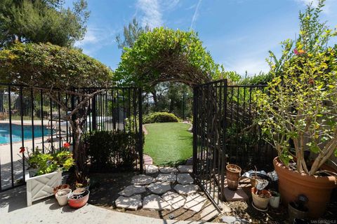 Tiny photo for 40604 Via Diamante, Murrieta, CA 92562 (MLS # 260009607SD)