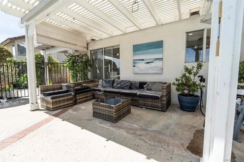 Tiny photo for 40604 Via Diamante, Murrieta, CA 92562 (MLS # 260009607SD)