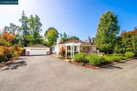 Photo of 1035 Upper Happy Valley Rd RD, Lafayette, CA 94549 (MLS # 41151702)