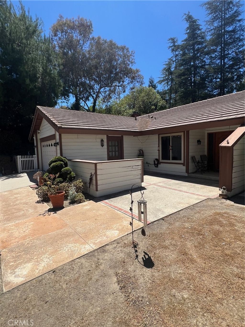 Photo of 1879 Marian AVE, Thousand Oaks, CA 91360 (MLS # SR26152345)