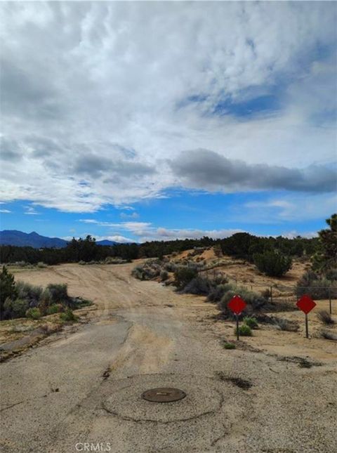 Photo of 0 Oxford, Hesperia, CA 92345 (MLS # HD26132902)