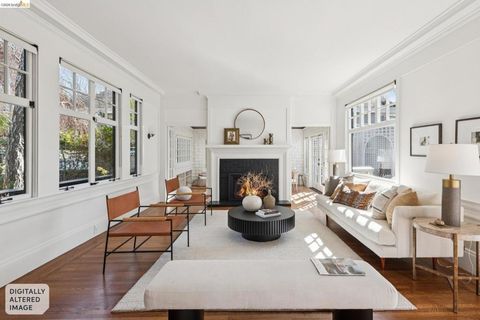 Tiny photo for 19 19 Monte Avenue Ave, Piedmont, CA 94611 (MLS # 41126298)