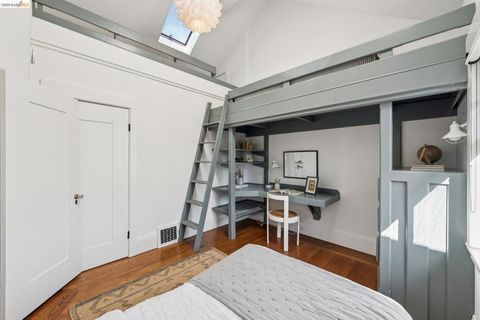 Tiny photo for 19 19 Monte Avenue Ave, Piedmont, CA 94611 (MLS # 41126298)