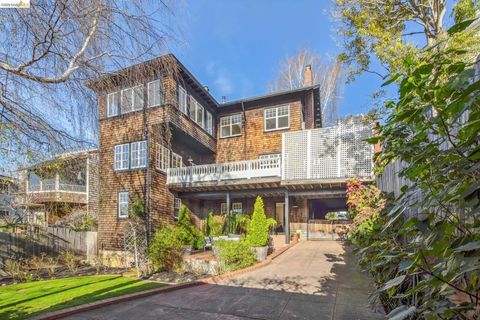 Tiny photo for 19 19 Monte Avenue Ave, Piedmont, CA 94611 (MLS # 41126298)