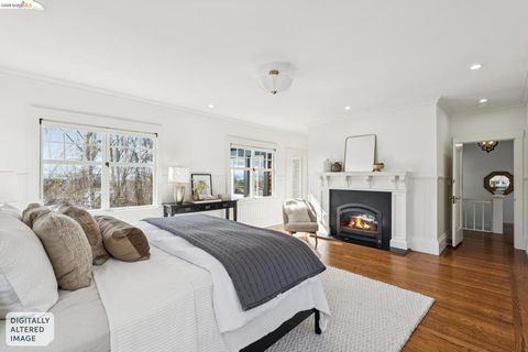 Tiny photo for 19 19 Monte Avenue Ave, Piedmont, CA 94611 (MLS # 41126298)