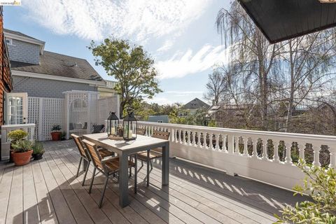 Tiny photo for 19 19 Monte Avenue Ave, Piedmont, CA 94611 (MLS # 41126298)