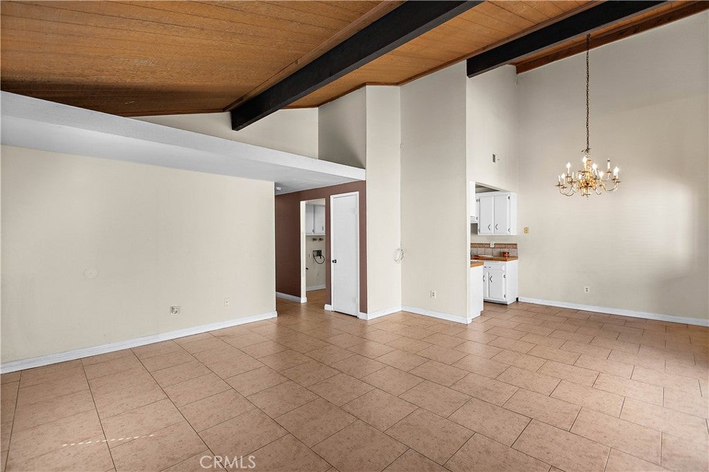 1404 Fredericks Lane