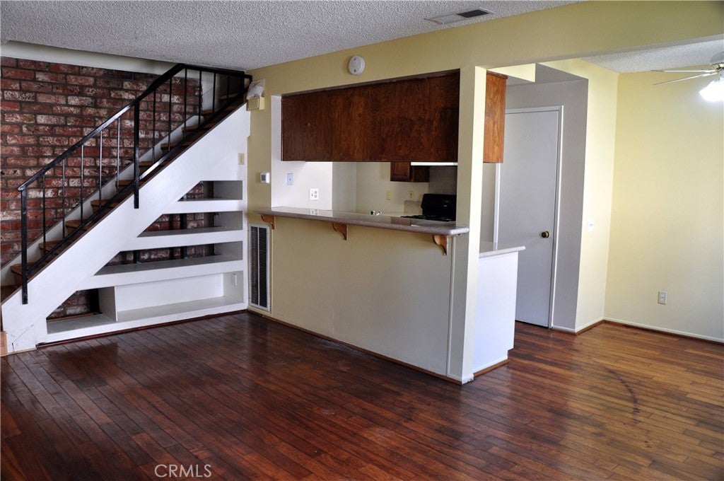 1102 W Calle Del Sol