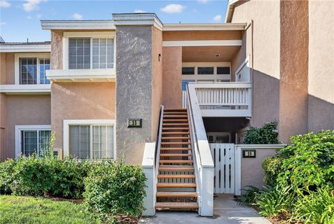 Photo of 25 Greenfield, Irvine, CA 92614 (MLS # OC25246860) Photo of 25 Greenfield, Irvine, CA 92614 (MLS # OC25246860)