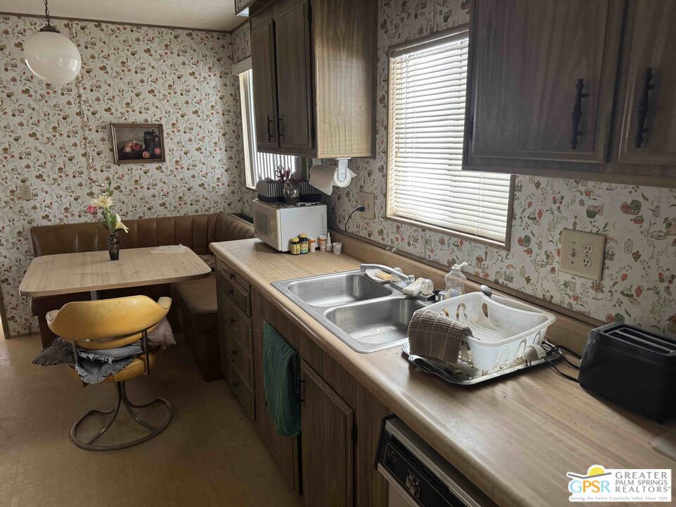 Palm Springs View Estates - Manufactured In Park