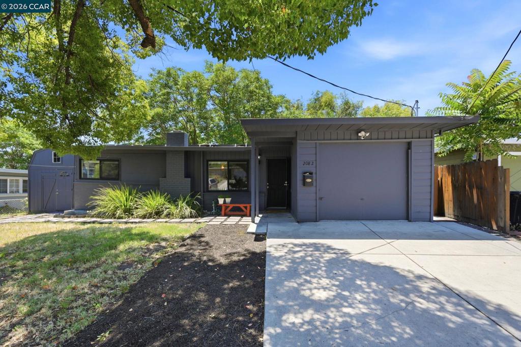 2082 Overhill Rd Rd