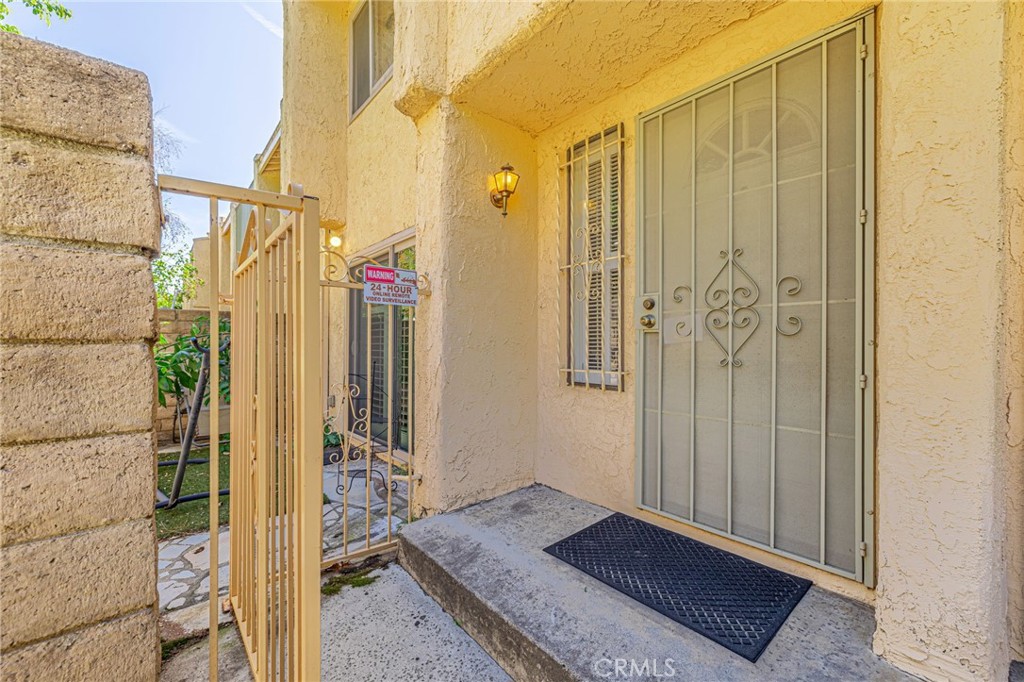 8633 Balboa 2