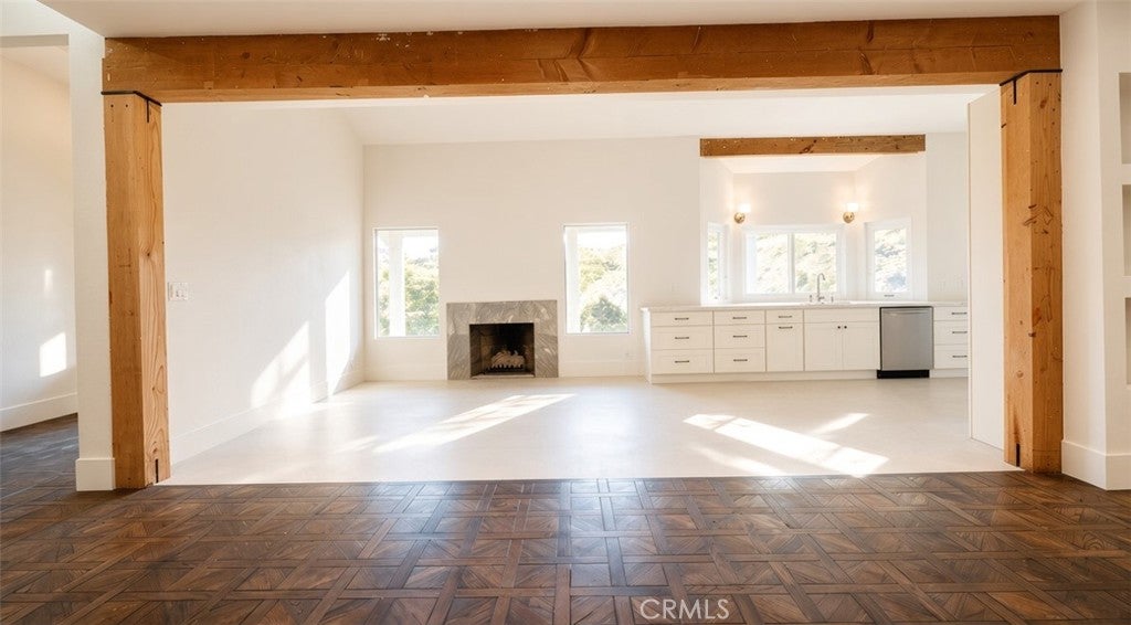 15604 Saddleback