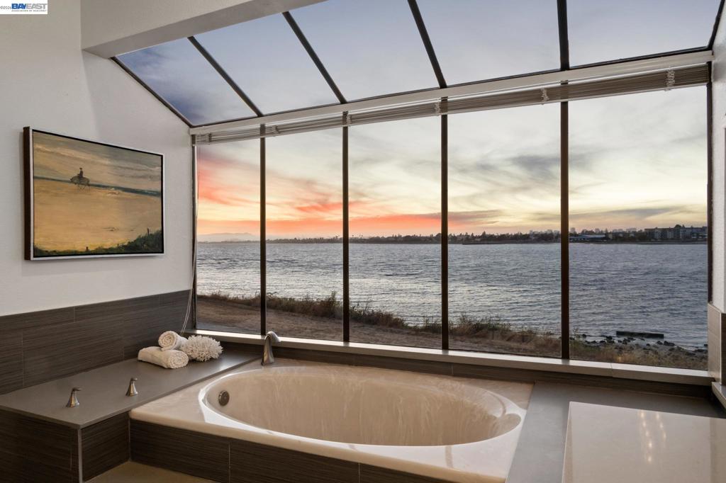 2857 Sea View Pkwy