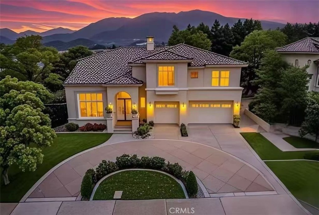 5537 Ridgeview Drive