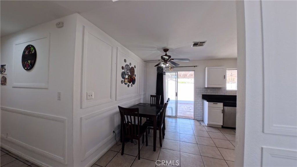 Photo of 5851 Evergem Ave, Palmdale, CA 93552 (MLS # IG26056006)