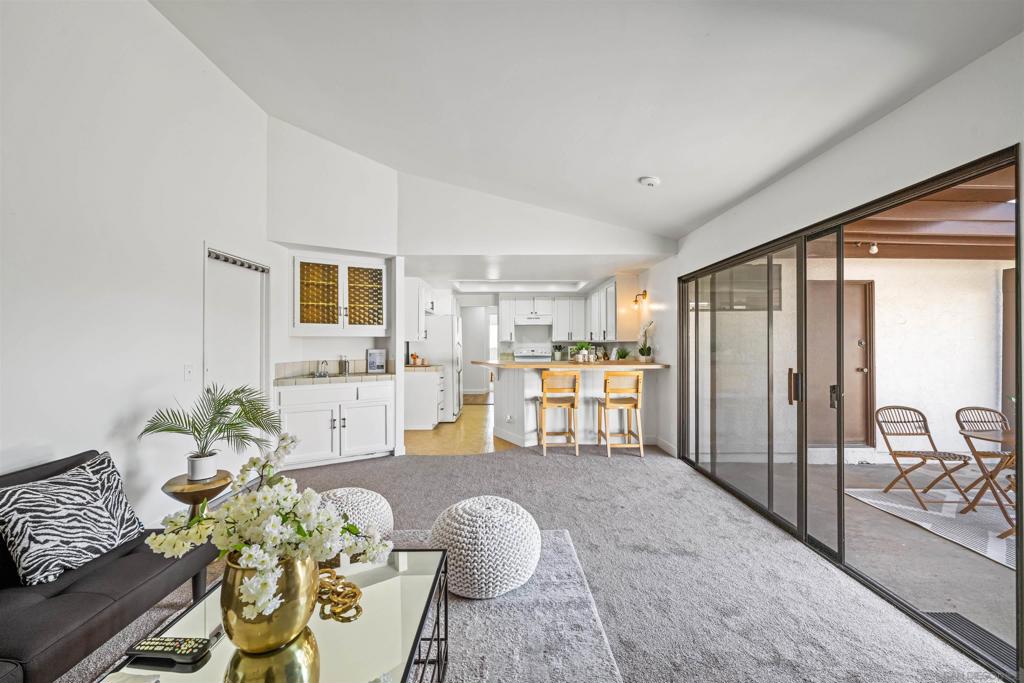 La Costa - Residential