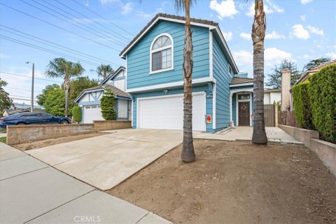Photo of 1076 N Howard Ave, Covina, CA 91722 (MLS # CV26084488)