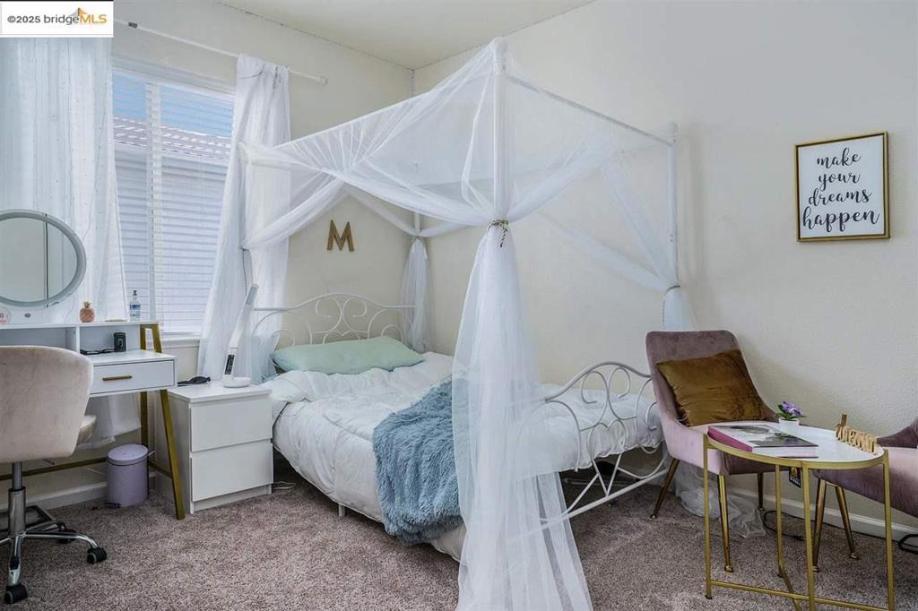 OAKLEY - Residential