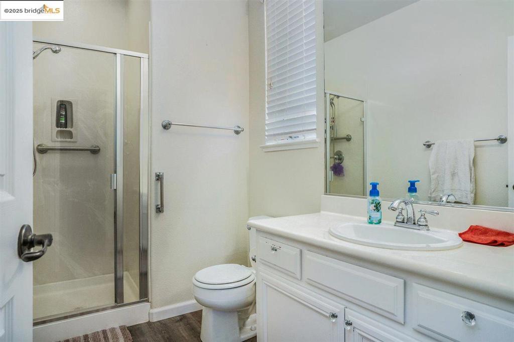 OAKLEY - Residential