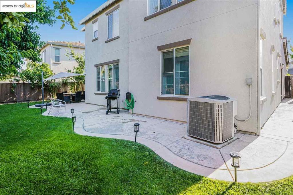 OAKLEY - Residential