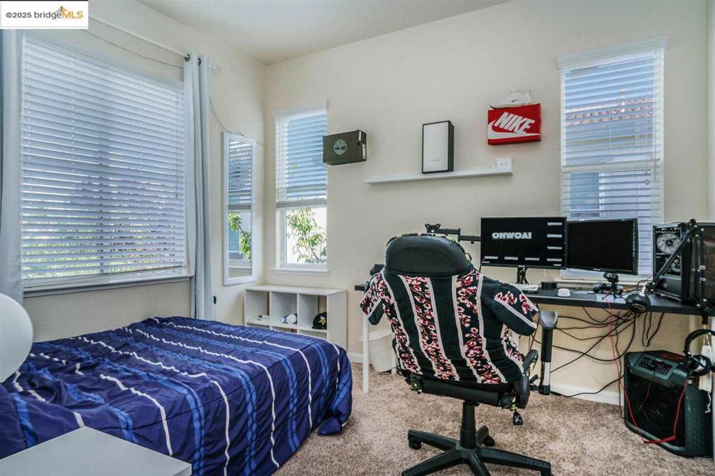 OAKLEY - Residential