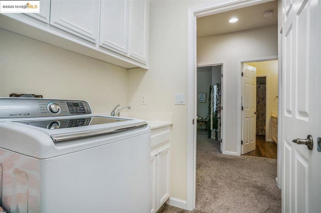 OAKLEY - Residential