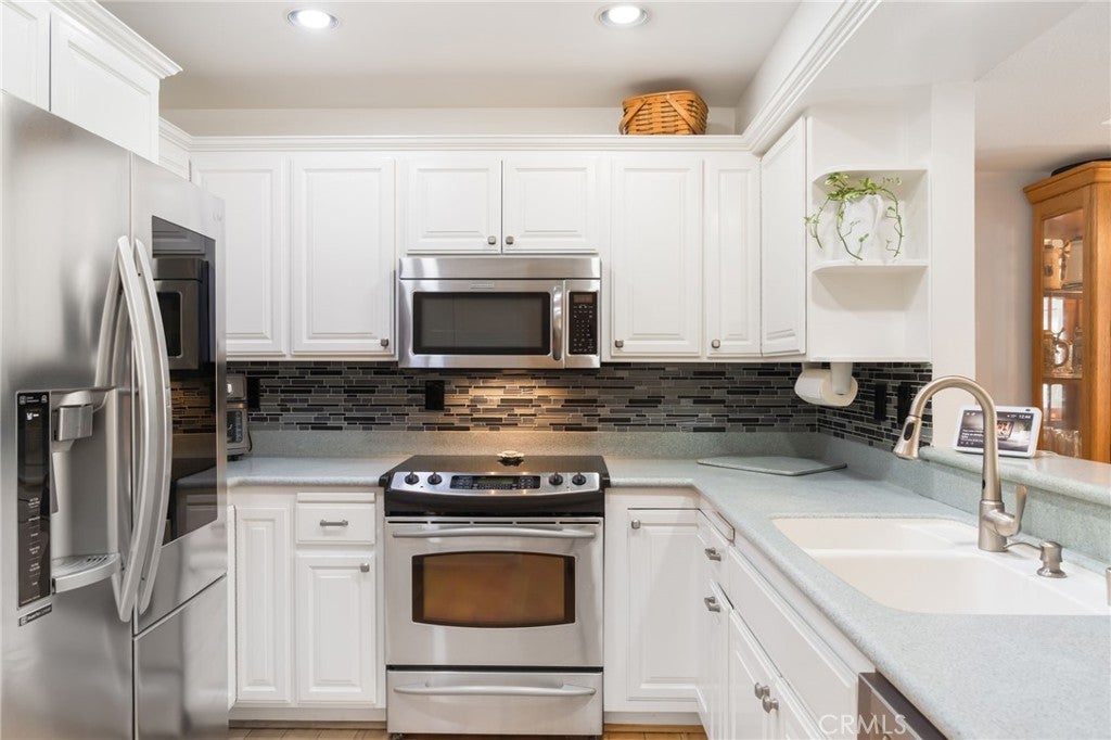 3256 Sparkler, Huntington Beach CA 92649 - Photo 9