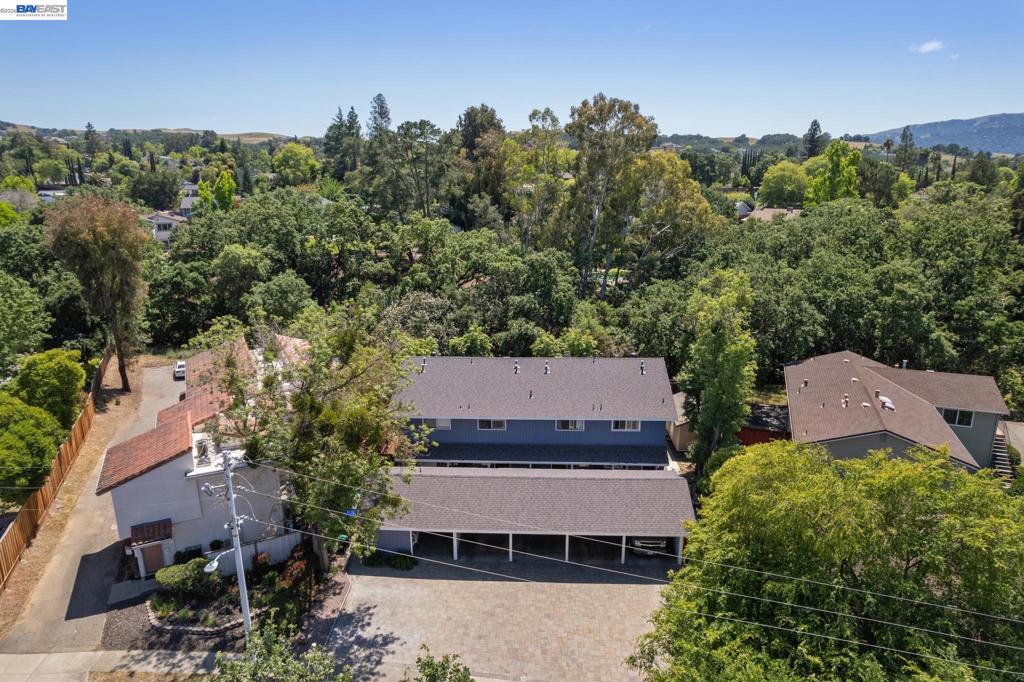 863 Palomino Dr