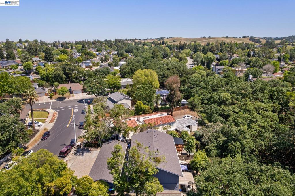 863 Palomino Dr