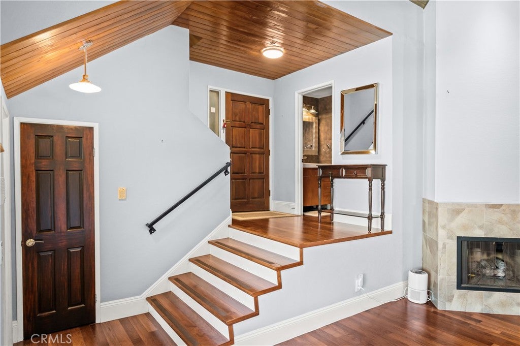 1022 S Marengo 5