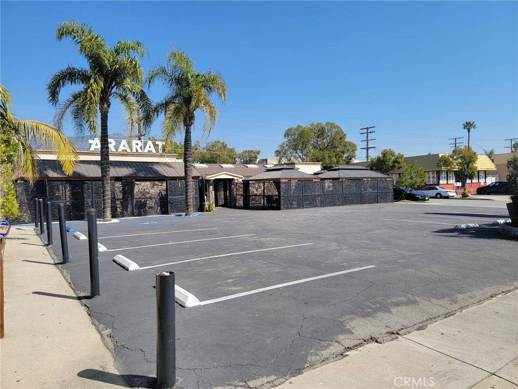 6430 San Fernando Road