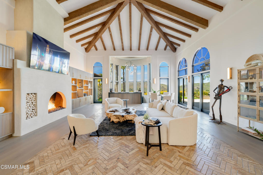 1090 Vista Ridge Lane