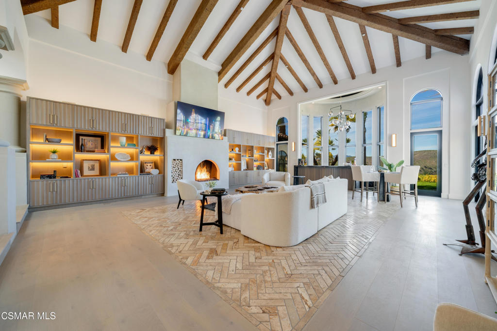 1090 Vista Ridge Lane