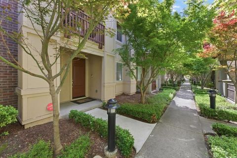 Photo of 1091 El Capitan Terrace, Sunnyvale, CA 94085 (MLS # ML82044955)