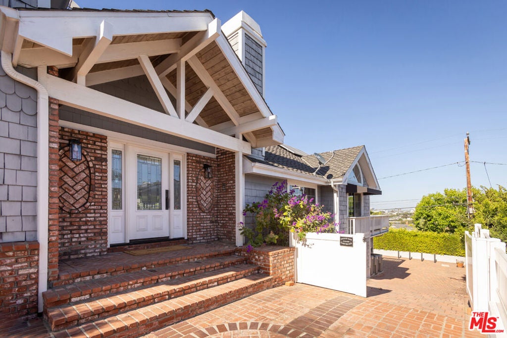 624 Sierra Street