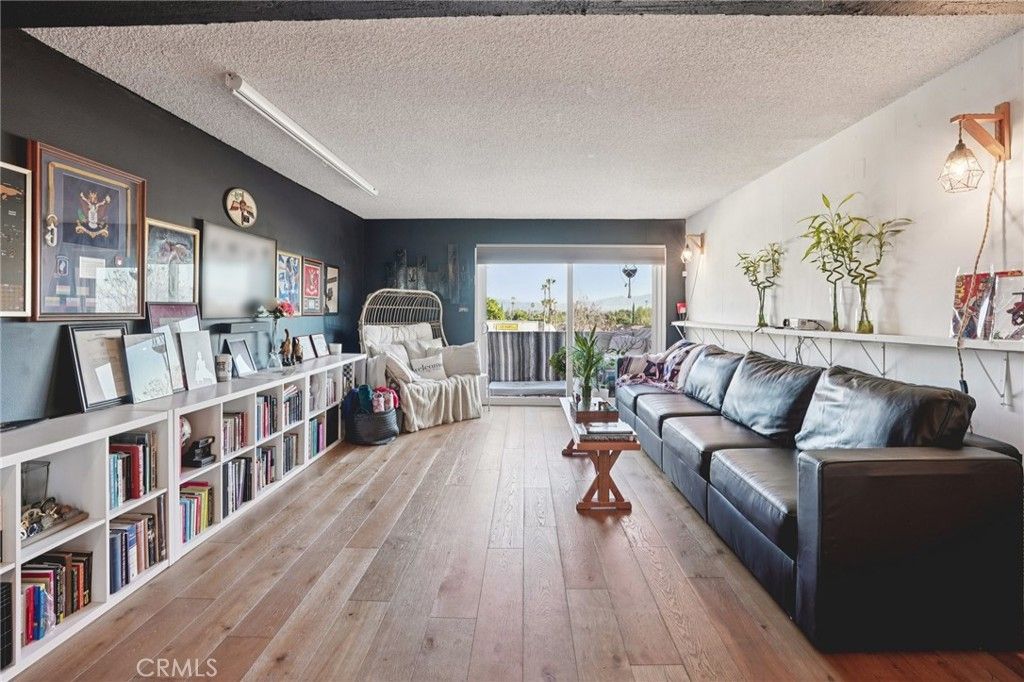 Photo of 5460 White Oak Ave #C315, Encino, CA 91316 (MLS # SR26051100)