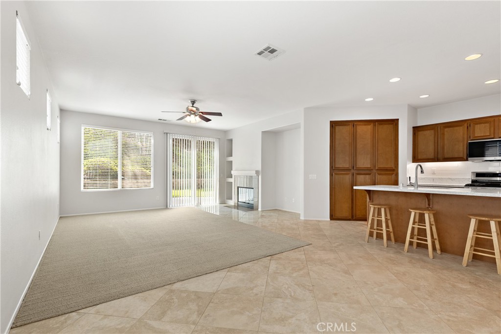 31937 Calle Galarza